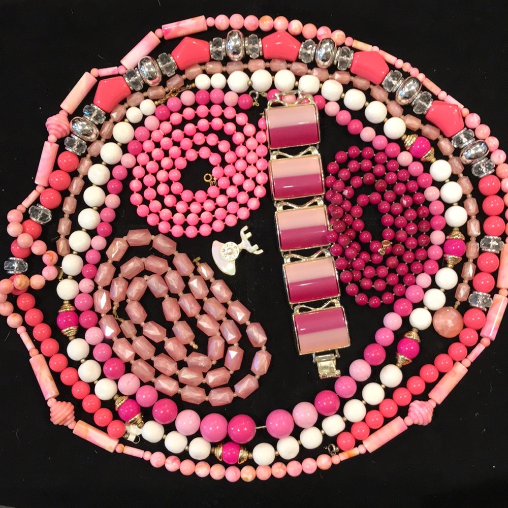 Bulk lot vintage costume jewelry - pinks!